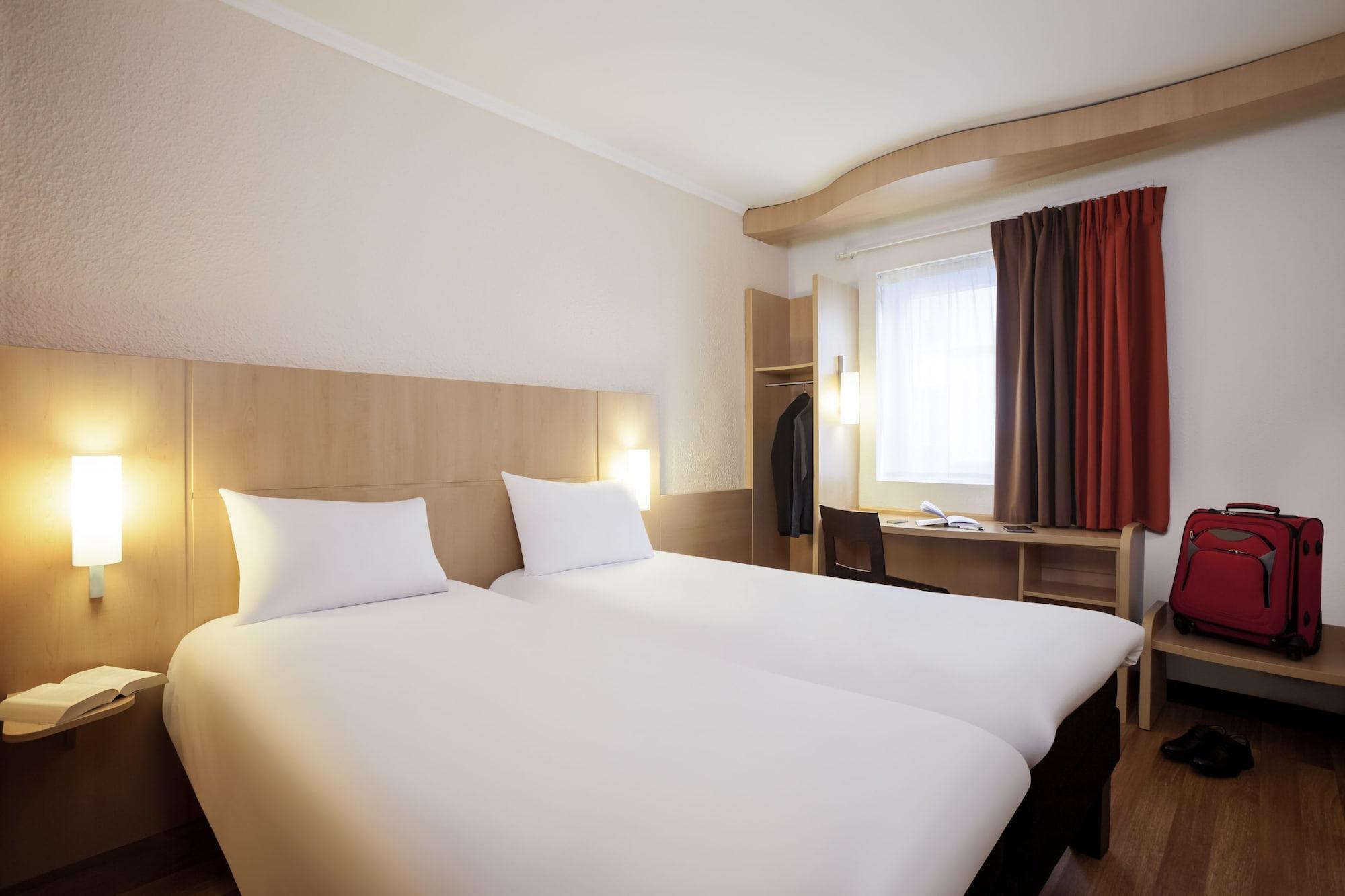 Hotel Ibis Nantes Centre Gare Sud Exterior foto